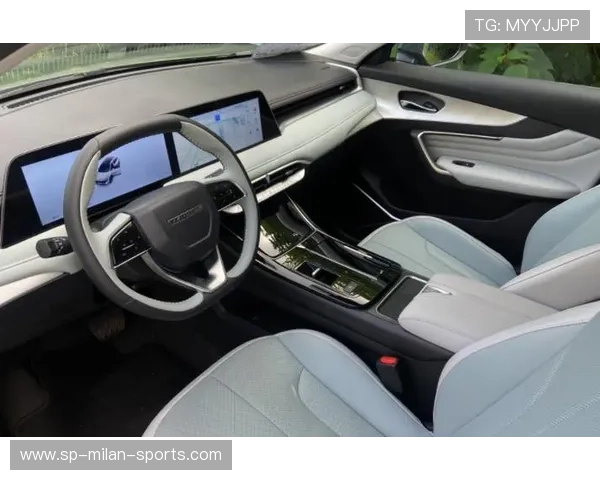 佩雷斯不断调整座舱设置,寻找最佳平衡