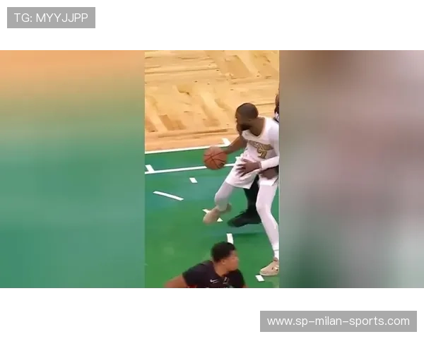 凯尔特人弧顶传球撬动对方防线