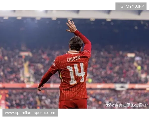 利物浦若在短期内调整战术,重建希望再燃 利物浦若在短期内调整战术,重建希望再燃